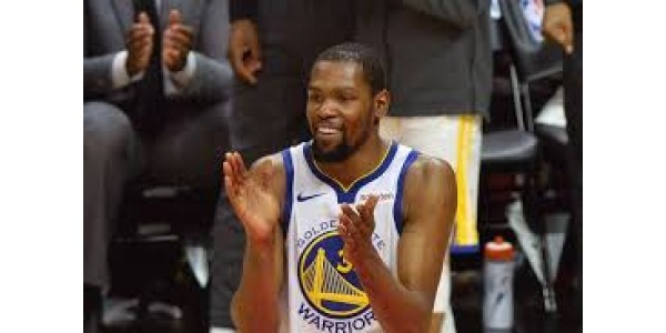 La camiseta del Durant No. 35 será retirada. La camiseta del Durant No. 35 será retirada.